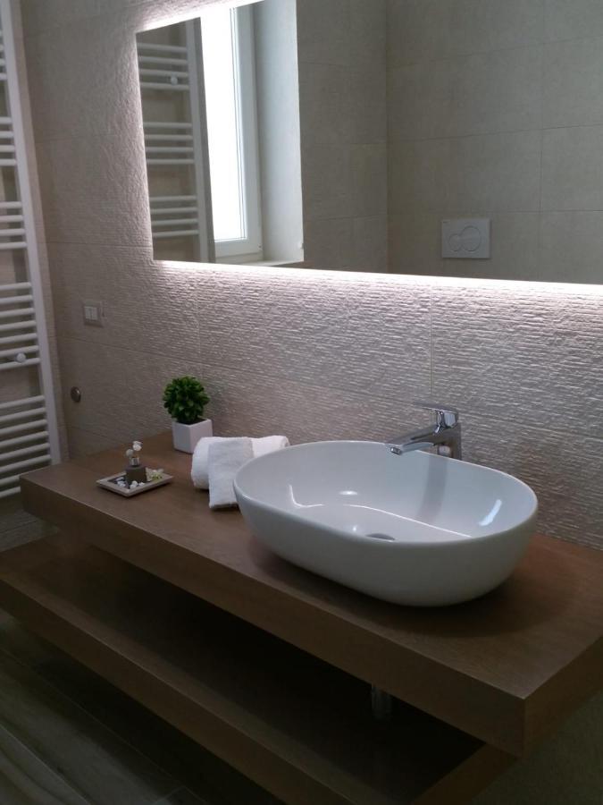 Ledwars Bed & Breakfast Taviano  Luaran gambar